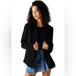 BB Dakota Classic Black Blazer